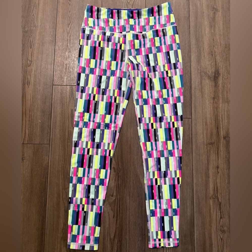 Victoria’s Secret VSX Sport Knockout Leggings XS Colorful Geometric Print
